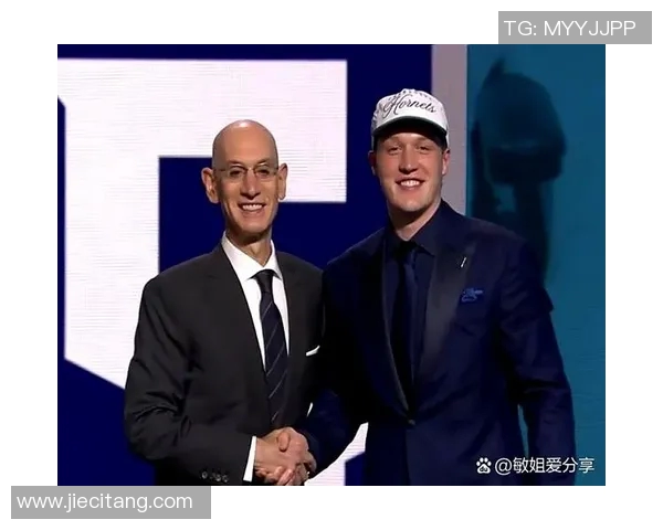 NBA新秀榜单:克努佩尔蝉联榜首,黄蜂队新秀卡尔克布伦纳跃居第四 NBA新秀榜单:克努佩尔蝉联榜首,黄蜂队新秀卡尔克布伦纳跃居第四